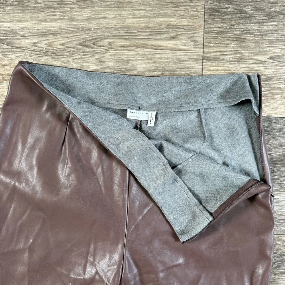 ASOS DESIGN Tall stretch faux leather flare pants - Picture 6 of 10